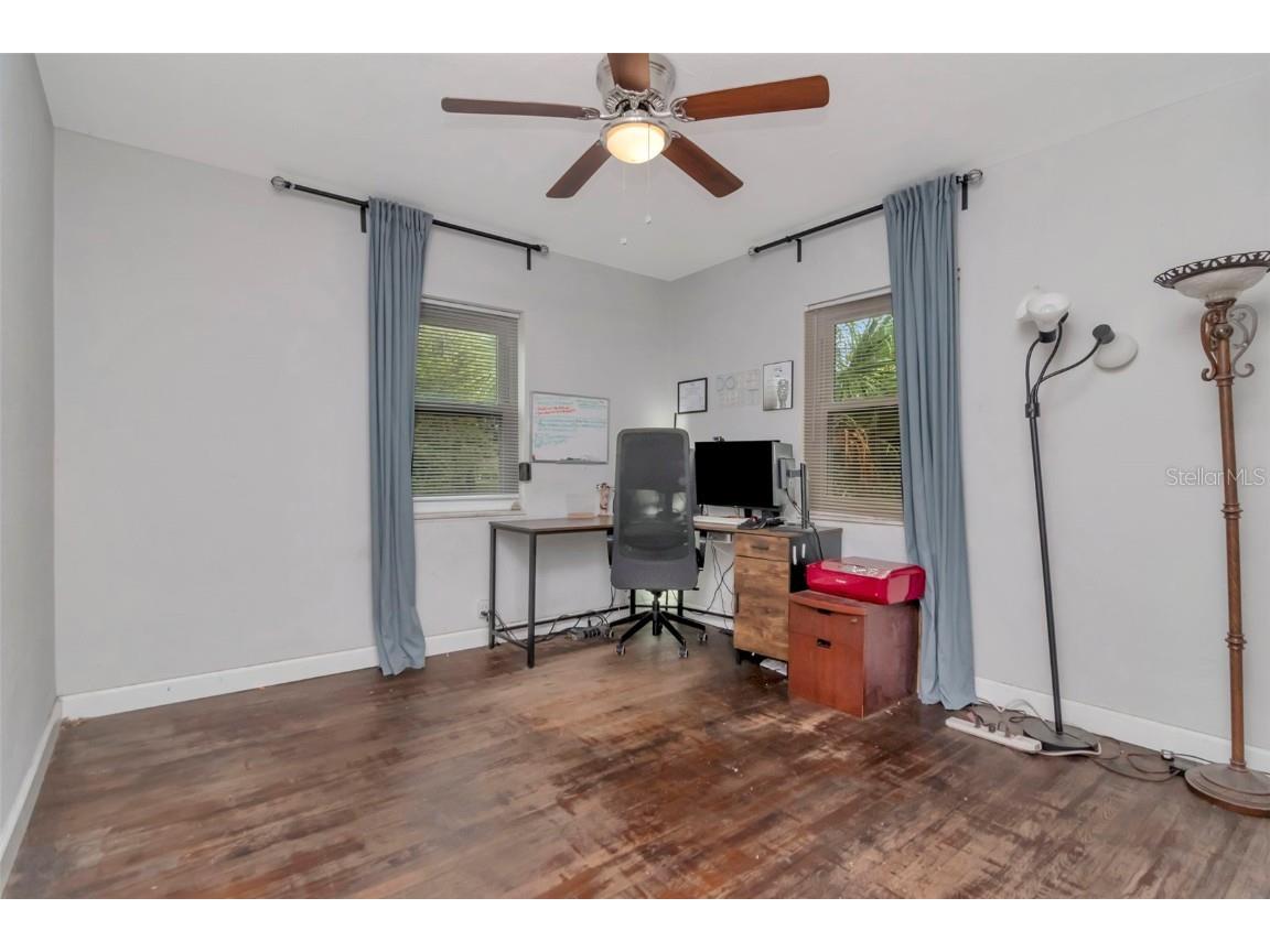 1230 32nd Street N Saint Petersburg FL 33713 TB8453495 image26