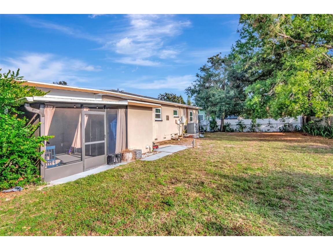 1230 32nd Street N Saint Petersburg FL 33713 TB8453495 image32