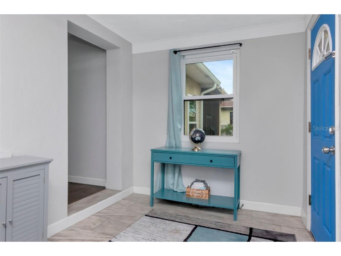 1230 32nd Street N Saint Petersburg FL 33713 TB8453495 image5