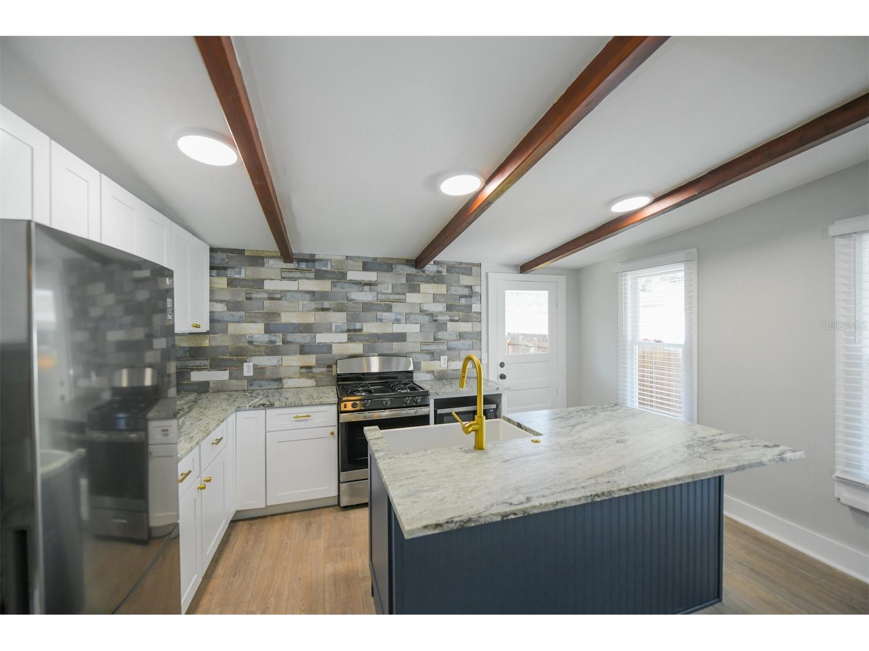 1230 35th Street Sarasota FL 34234 A4684626 image13