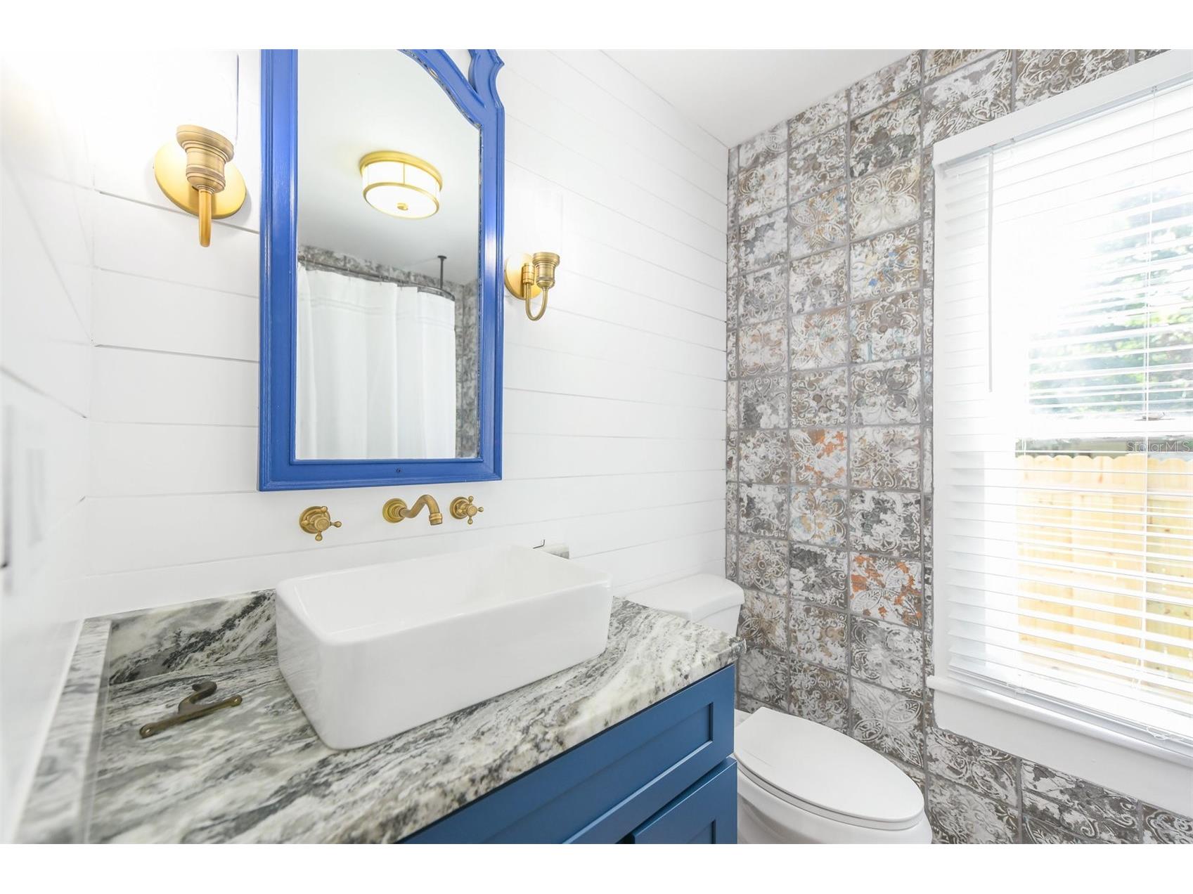 1230 35th Street Sarasota FL 34234 A4684626 image19