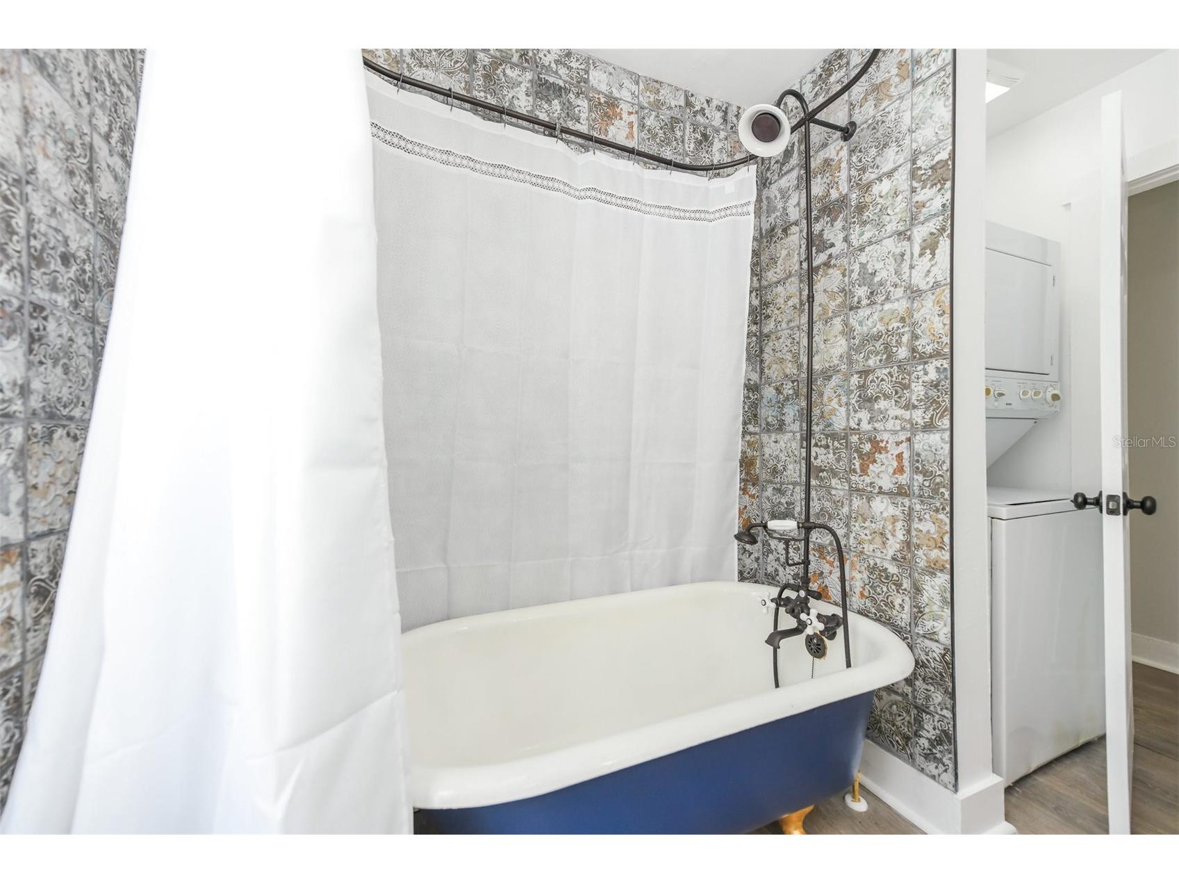 1230 35th Street Sarasota FL 34234 A4684626 image21