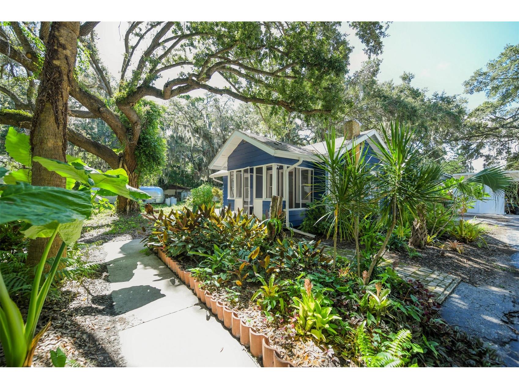 1230 35th Street Sarasota FL 34234 A4684626 image5