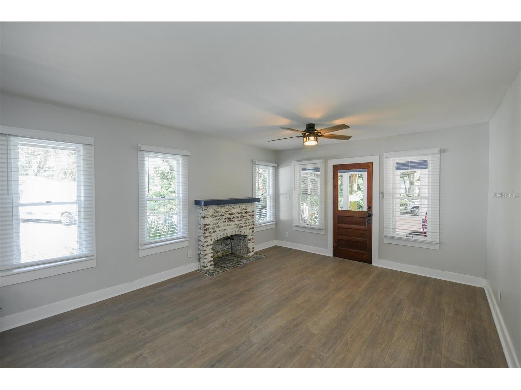 1230 35th Street Sarasota FL 34234 A4684626 image8