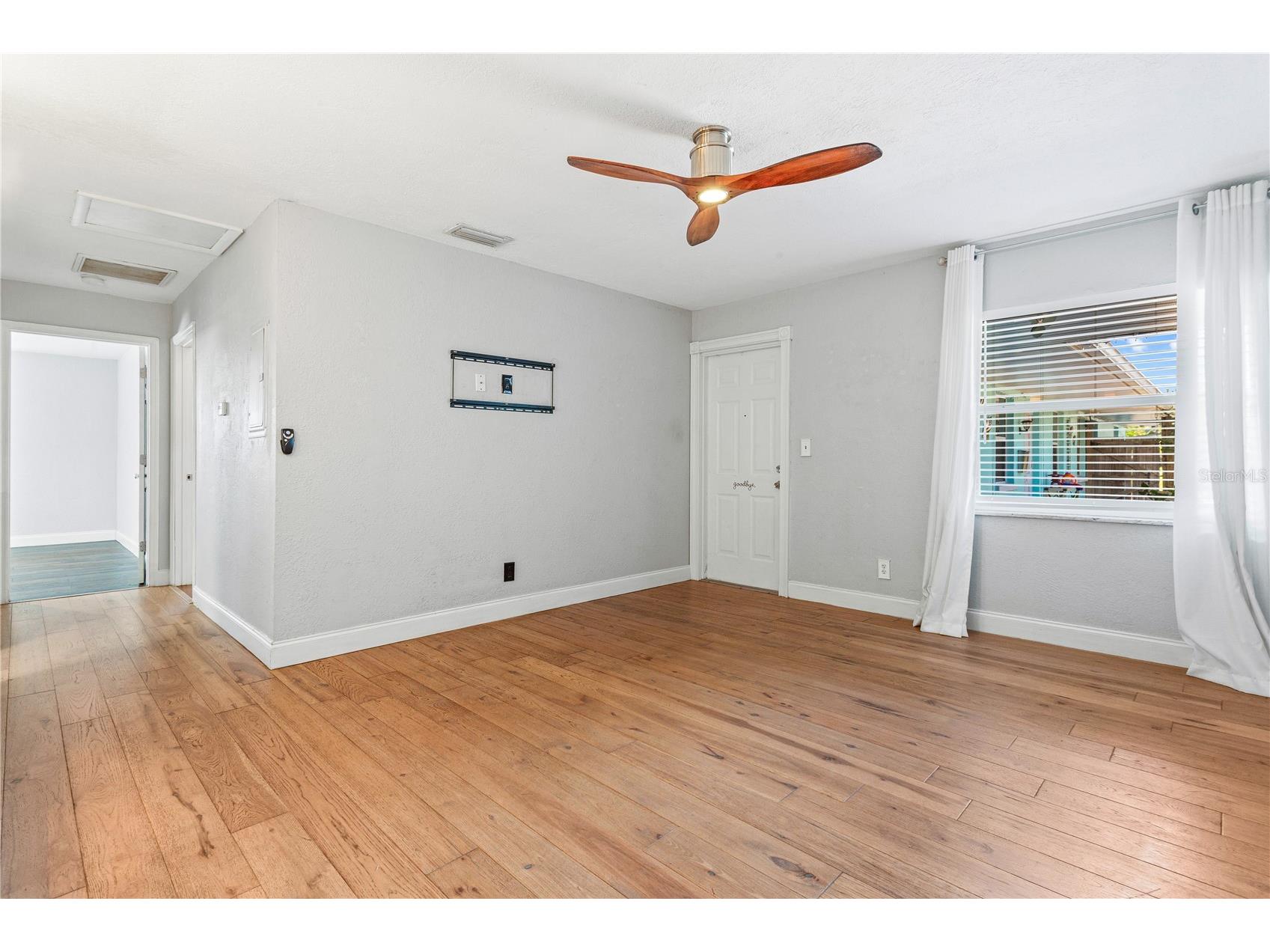 1230 70th Street N Saint Petersburg FL 33710 TB8523279 image10