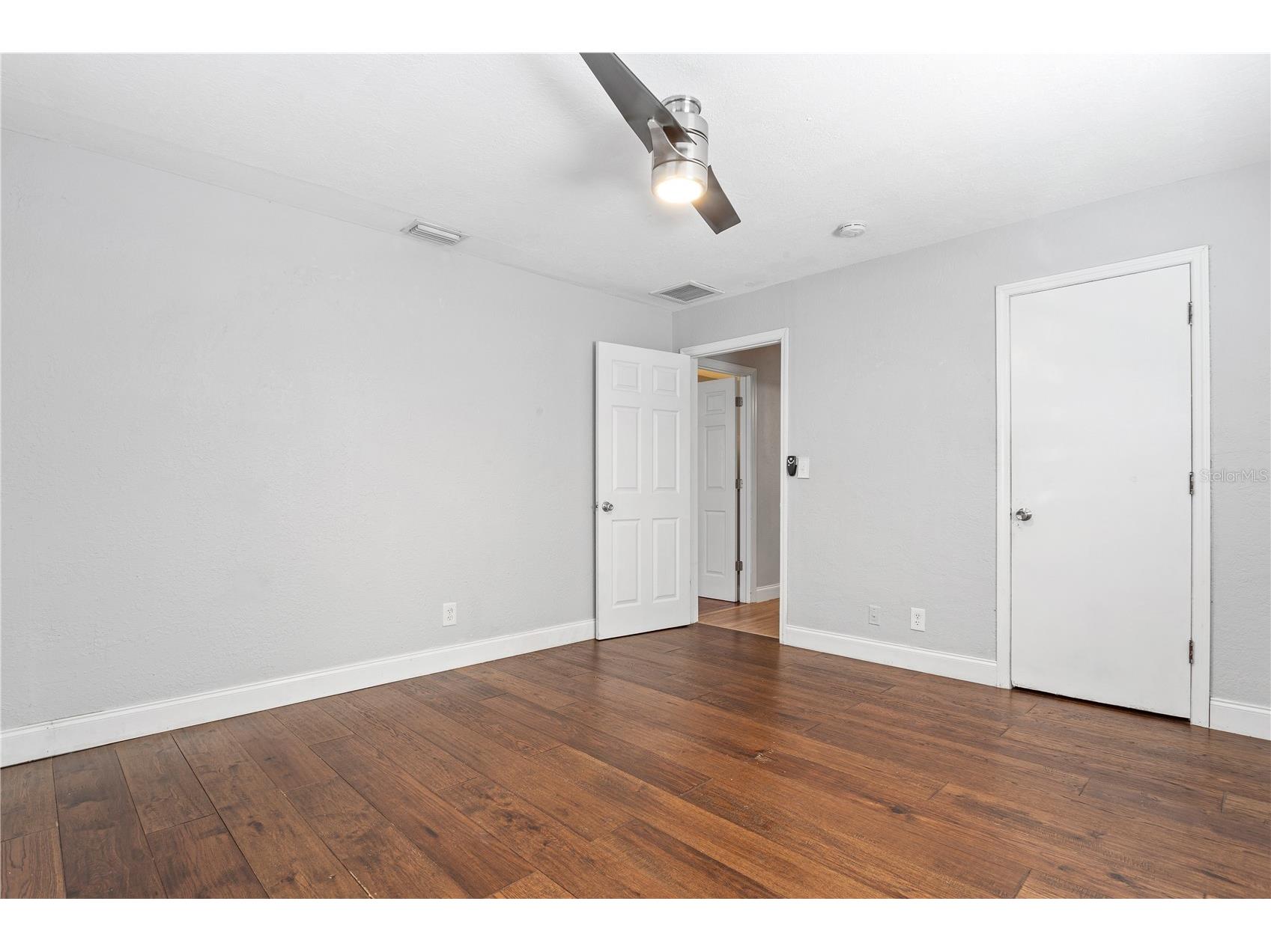 1230 70th Street N Saint Petersburg FL 33710 TB8523279 image11