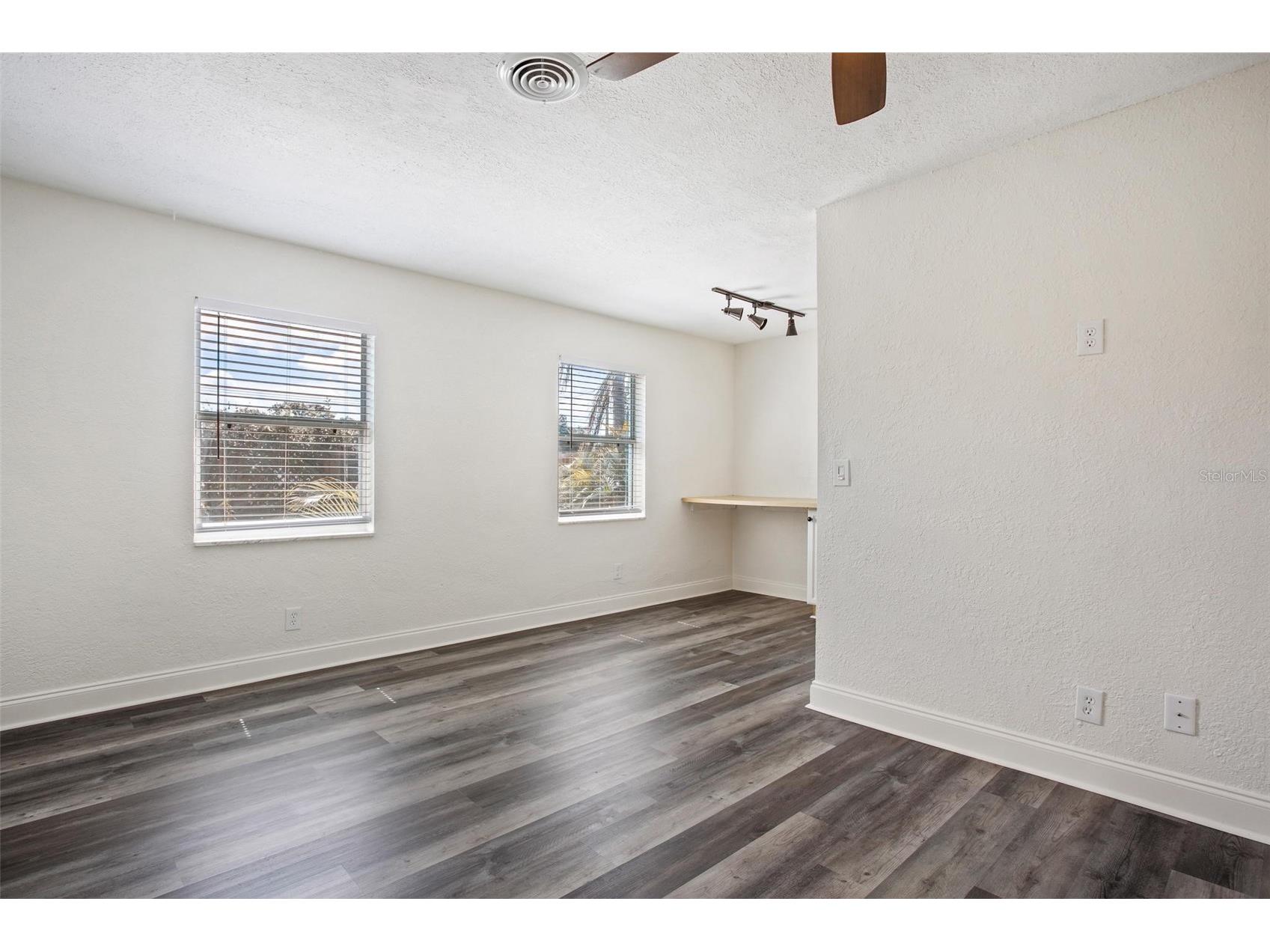 1230 70th Street N Saint Petersburg FL 33710 TB8523279 image19