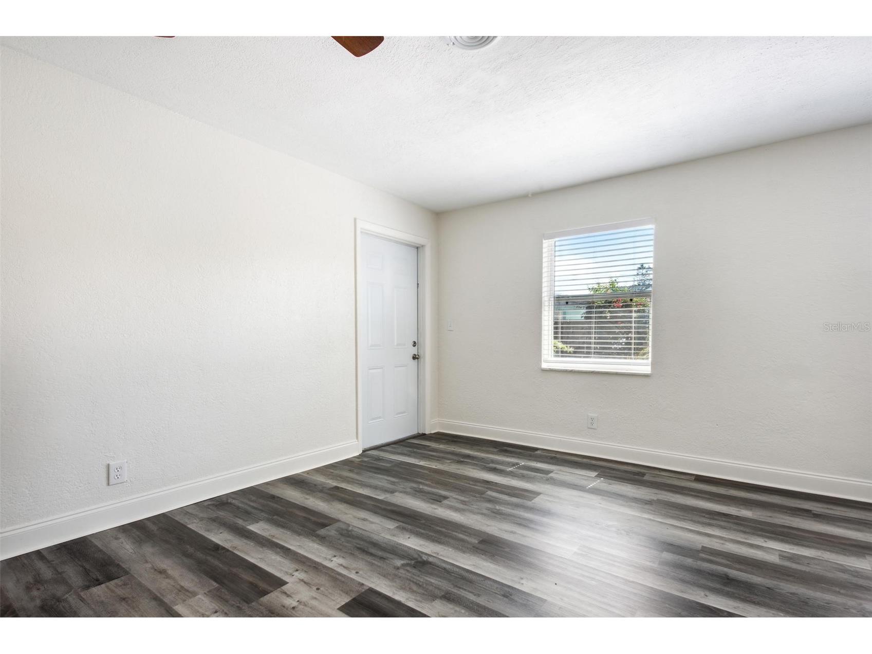 1230 70th Street N Saint Petersburg FL 33710 TB8523279 image21