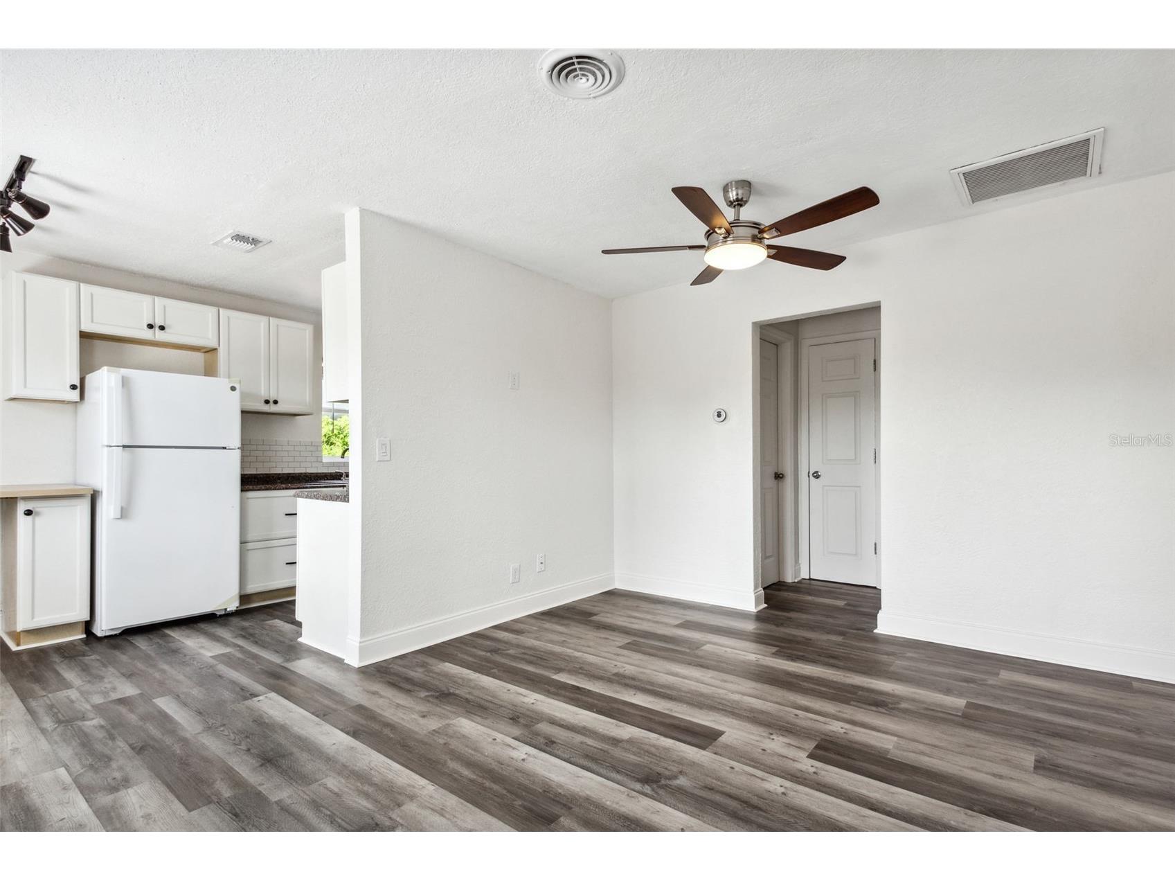 1230 70th Street N Saint Petersburg FL 33710 TB8523279 image23
