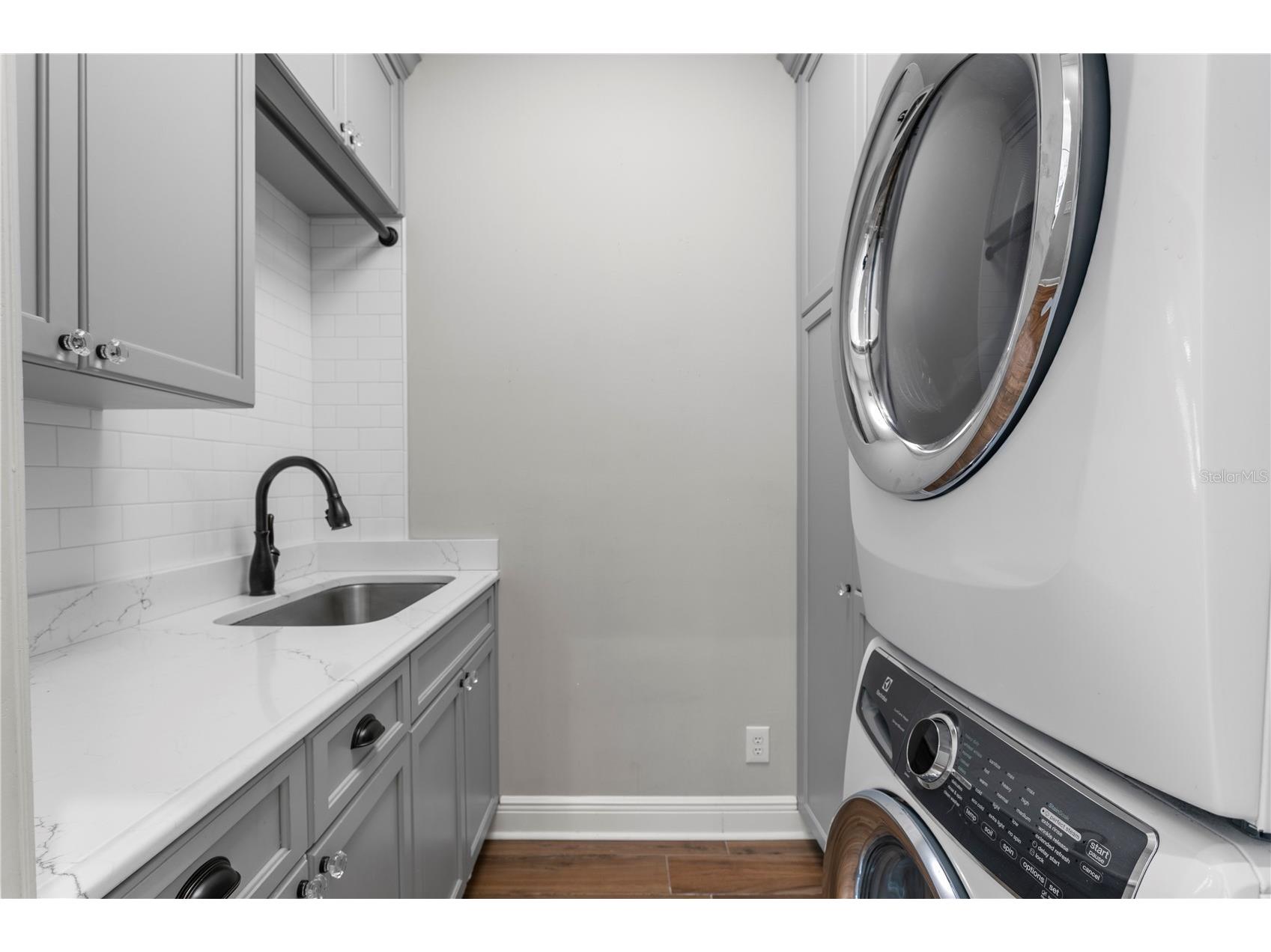 1230 Darlington Oak Circle NE Saint Petersburg FL 33703 TB8518629 image44