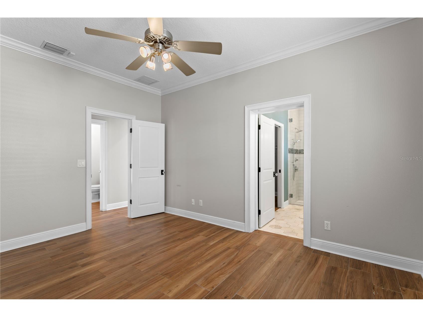 1230 Darlington Oak Circle NE Saint Petersburg FL 33703 TB8518629 image46