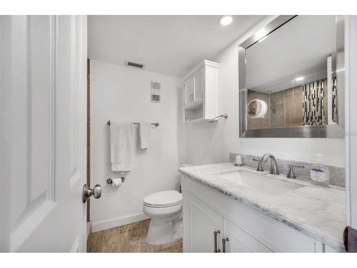 1230 Gulf Boulevard #1606 Clearwater Beach FL 33767 TB8401747 image22