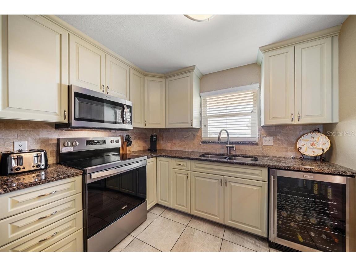 1230 Gulf Boulevard #402 Clearwater Beach FL 33767 TB8331633 image17