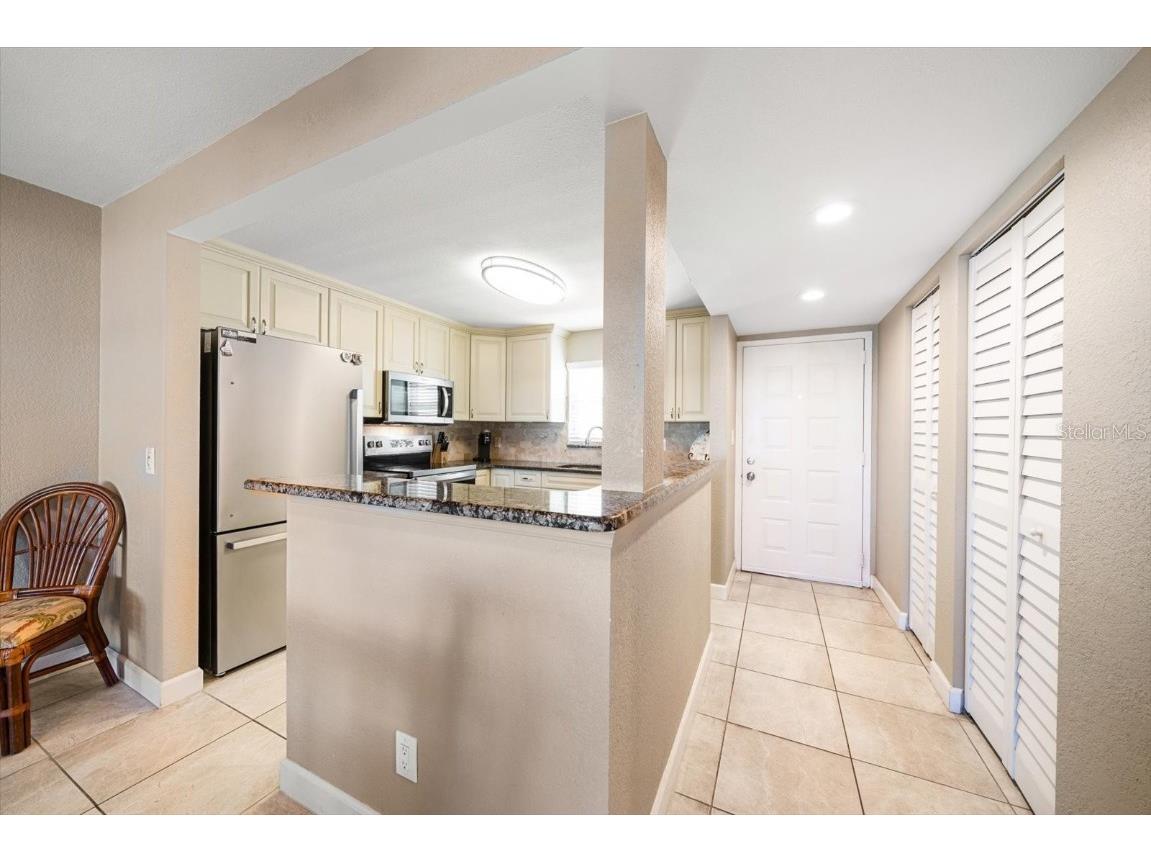 1230 Gulf Boulevard #402 Clearwater Beach FL 33767 TB8331633 image19