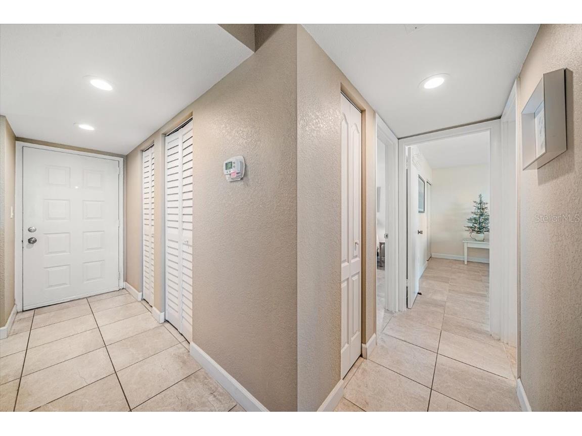 1230 Gulf Boulevard #402 Clearwater Beach FL 33767 TB8331633 image21