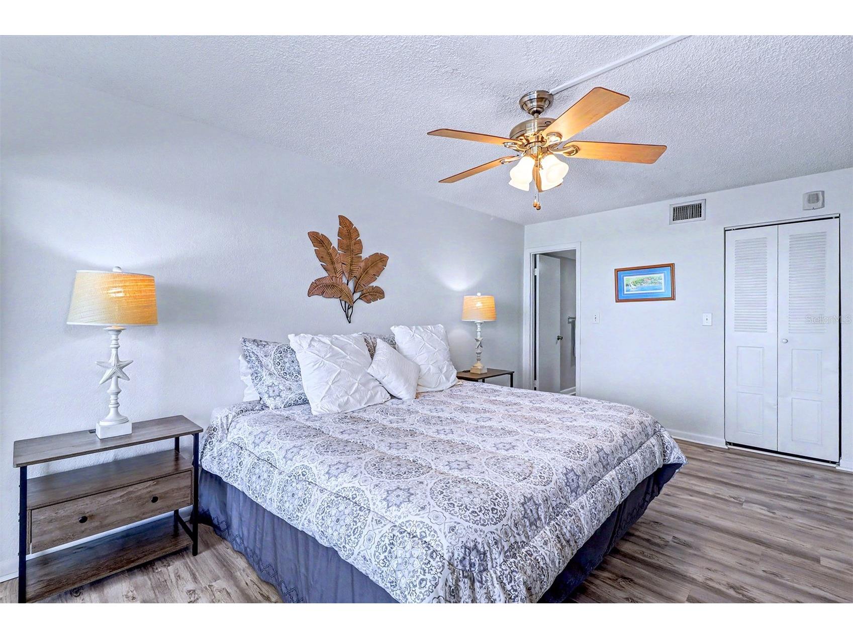 1230 Gulf Boulevard #404 Clearwater Beach FL 33767 - GULF TB8501366 image19