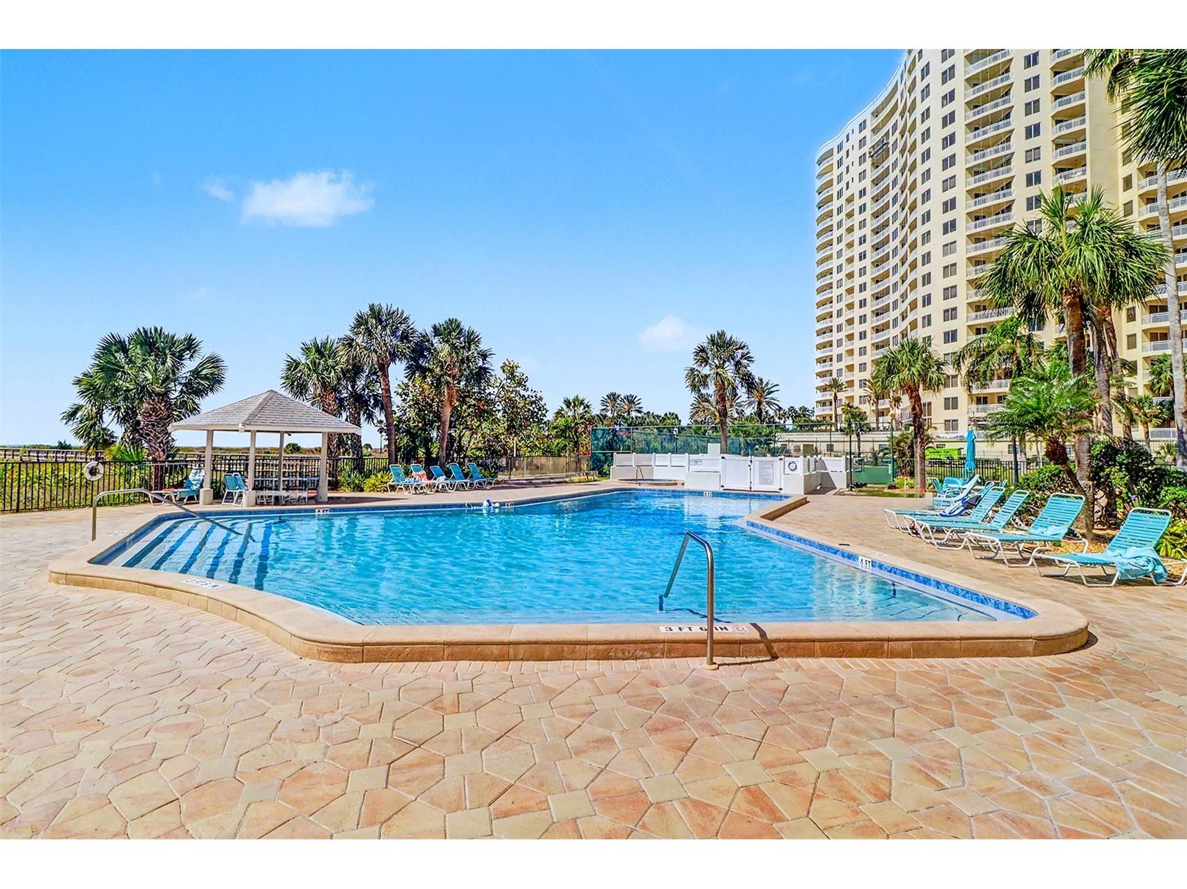 1230 Gulf Boulevard #404 Clearwater Beach FL 33767 - GULF TB8501366 image3