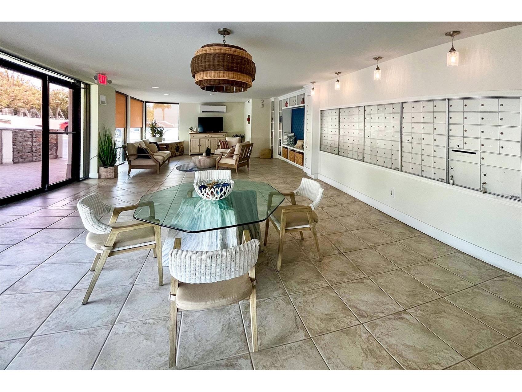 1230 Gulf Boulevard #404 Clearwater Beach FL 33767 - GULF TB8501366 image38