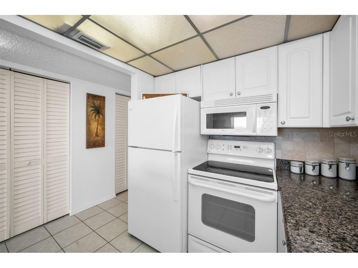 1230 Gulf Boulevard #805 Clearwater Beach FL 33767 - GULF OF MEXICO TB8332287 image17