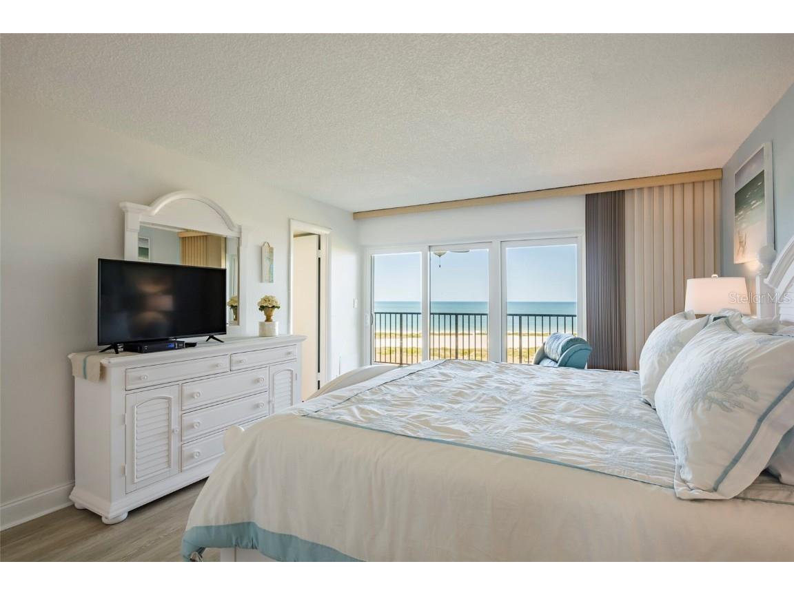 1230 Gulf Boulevard #903 Clearwater Beach FL 33767 TB8344898 image9