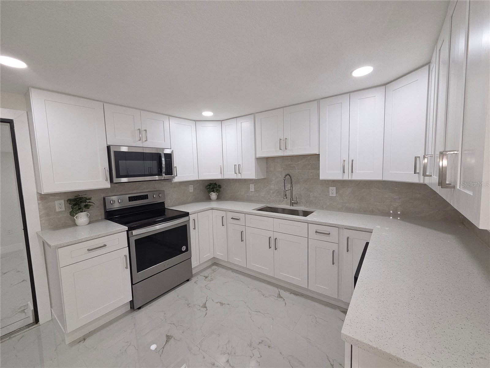 1230 Kew Circle Lakeland FL 33815 A4696215 image10