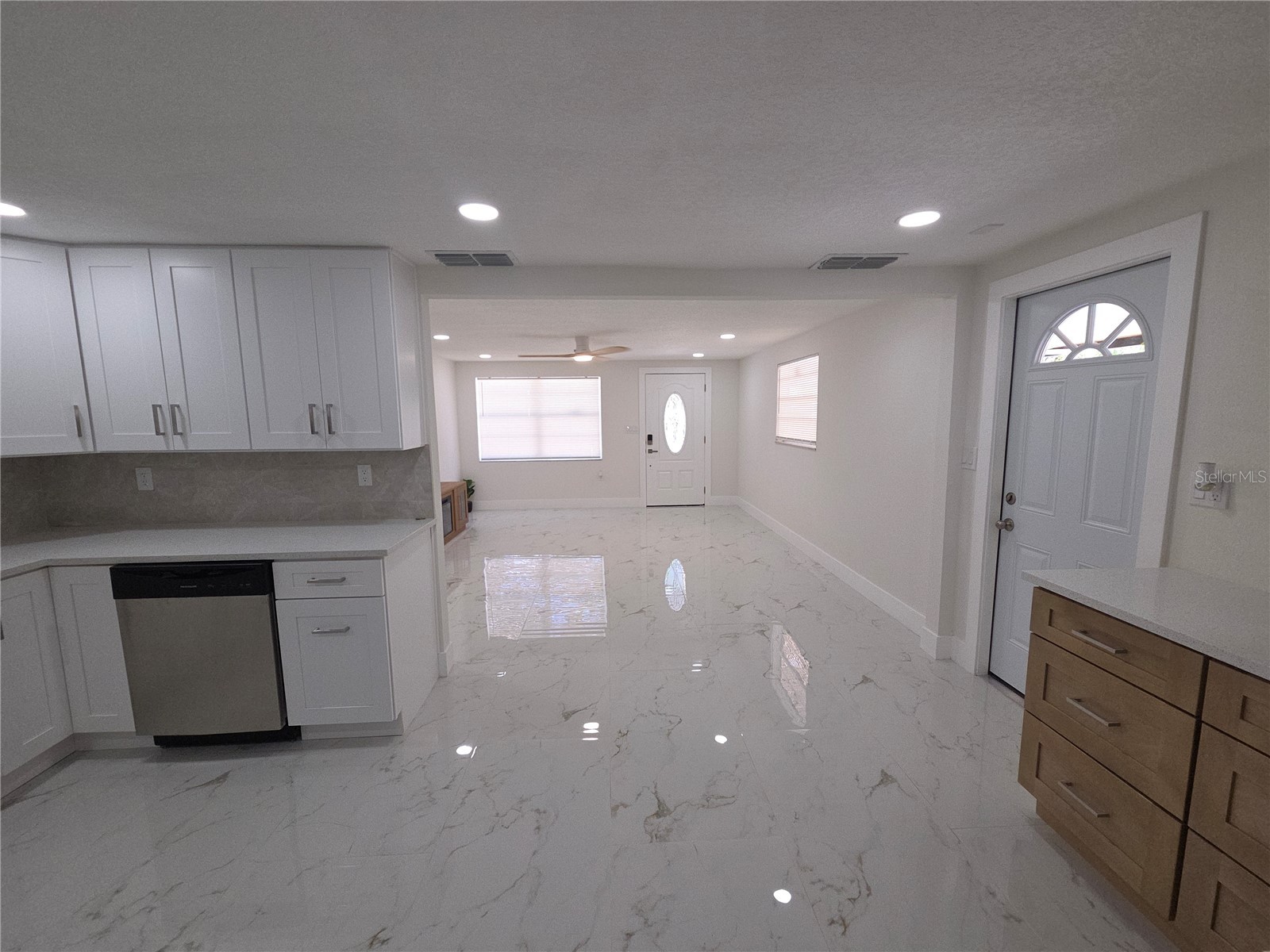 1230 Kew Circle Lakeland FL 33815 A4696215 image16