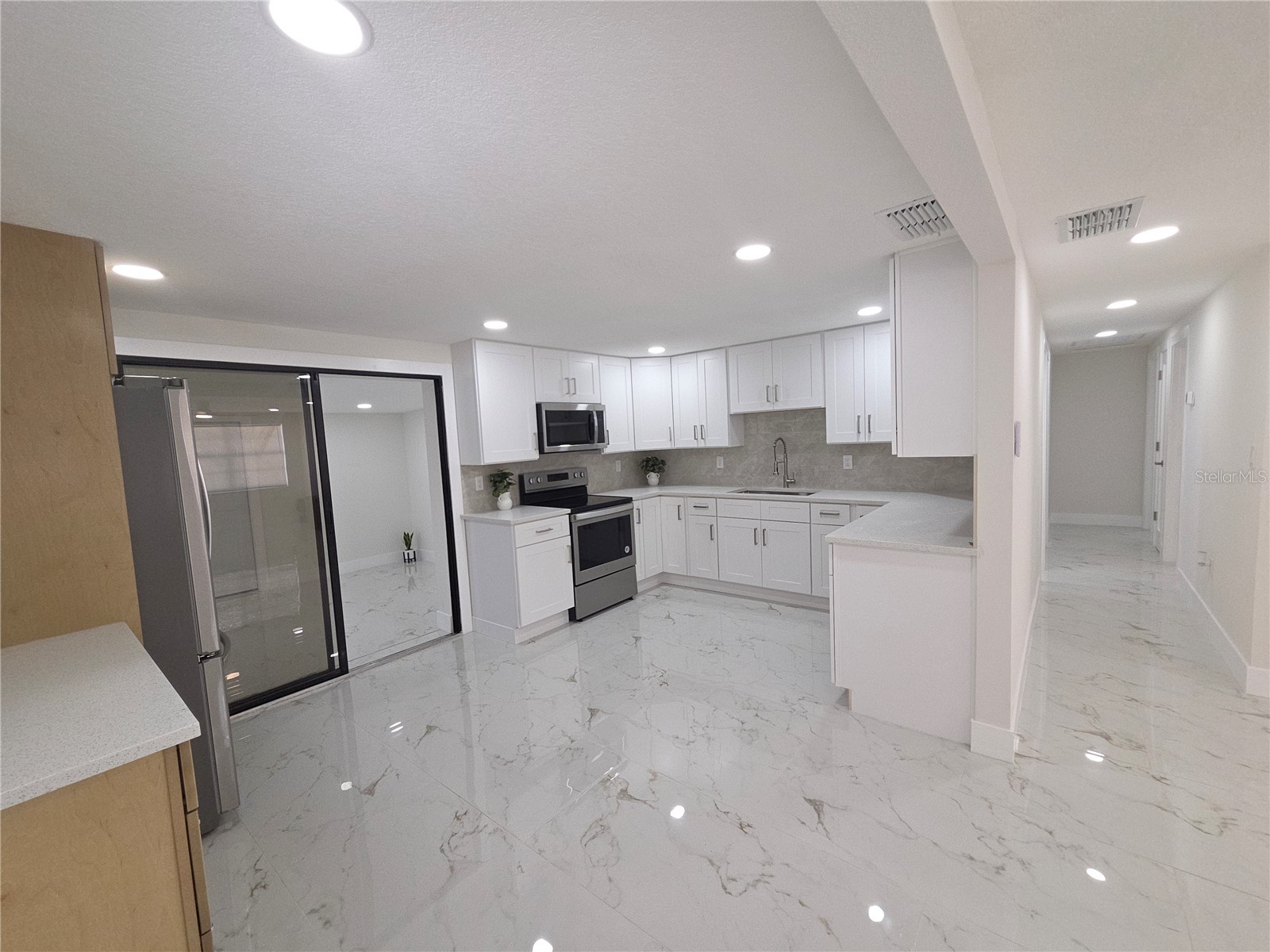 1230 Kew Circle Lakeland FL 33815 A4696215 image8