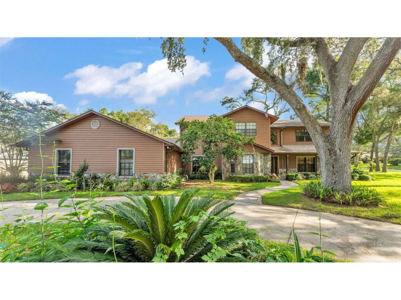 1230 Odoniel Loop S Lakeland FL 33809 L4954393 image1