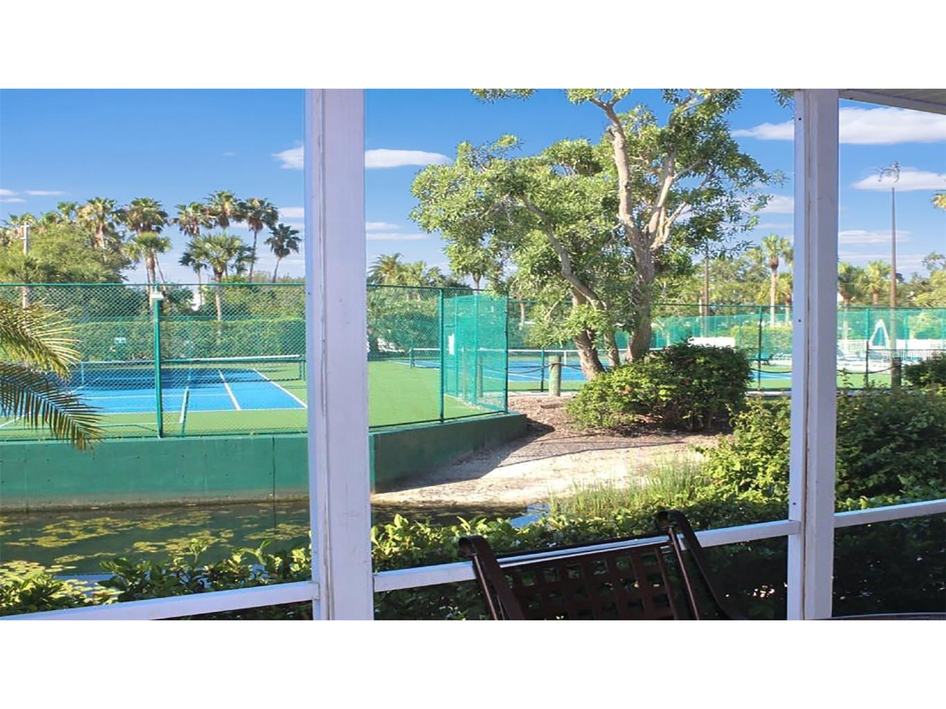 1230 Siesta Bayside Drive #1230-D Sarasota FL 34242 A4589587 image12