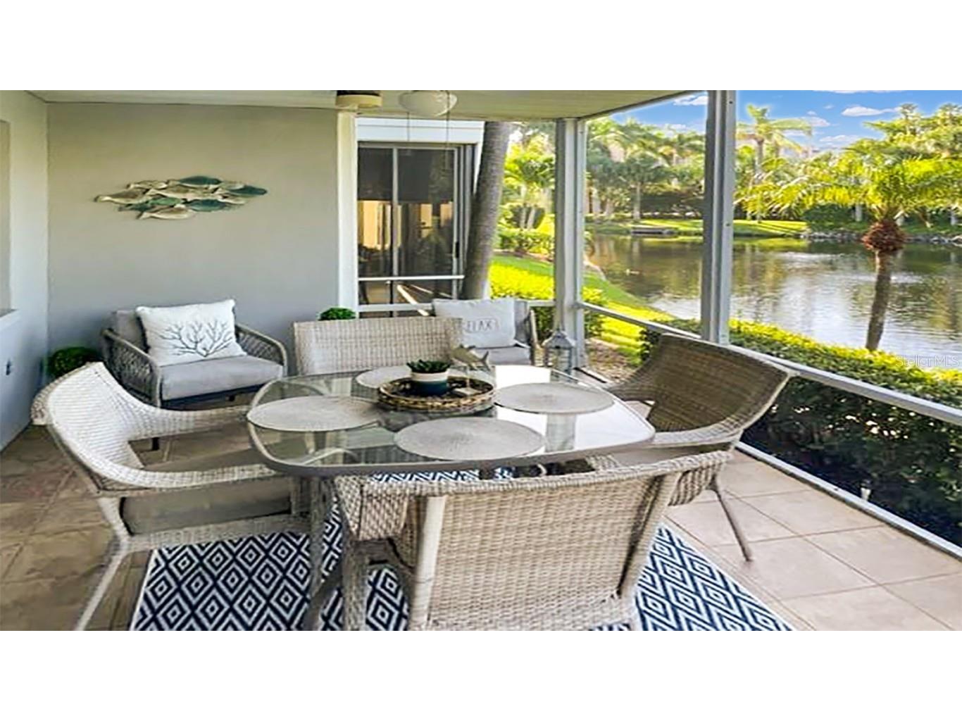 1230 Siesta Bayside Drive #1230-D Sarasota FL 34242 A4589587 image2