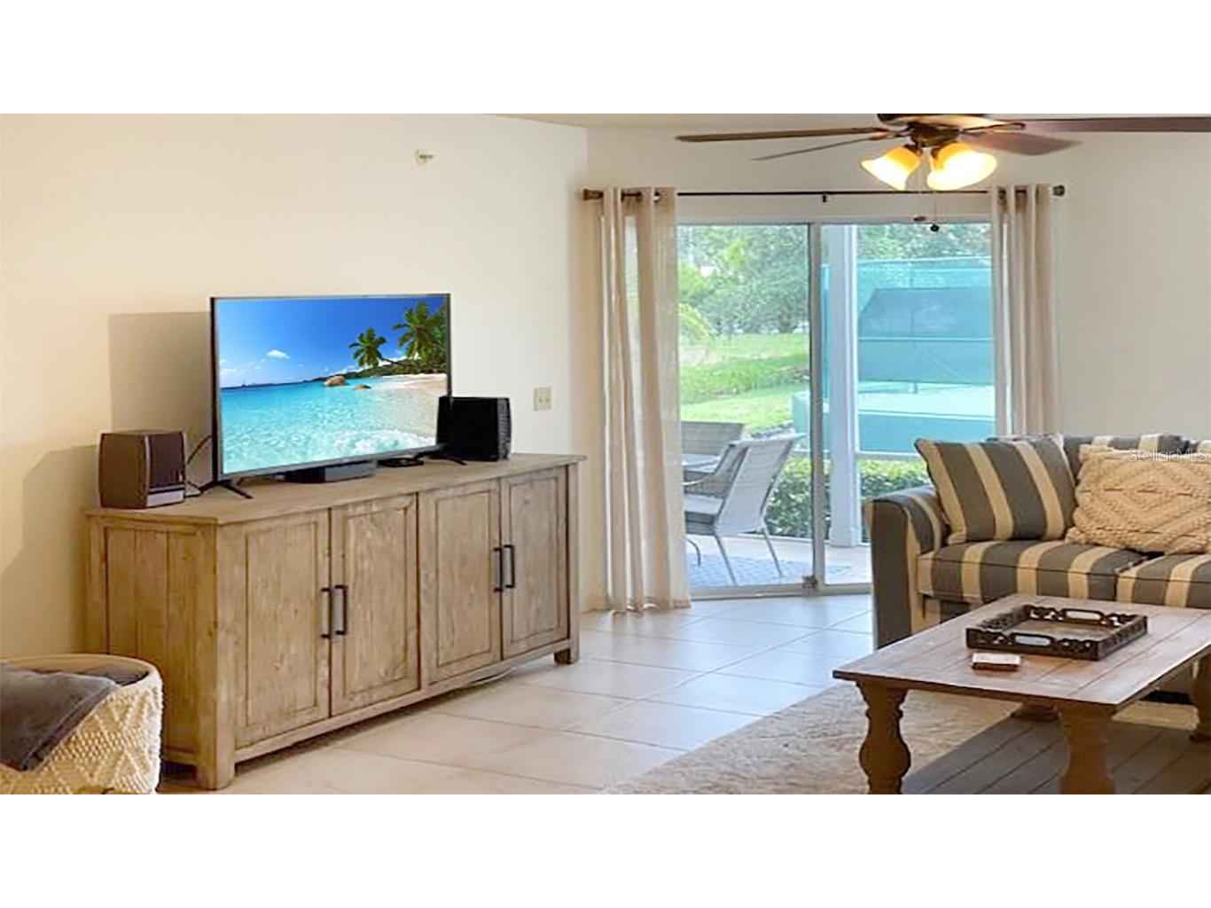 1230 Siesta Bayside Drive #1230-D Sarasota FL 34242 A4589587 image5