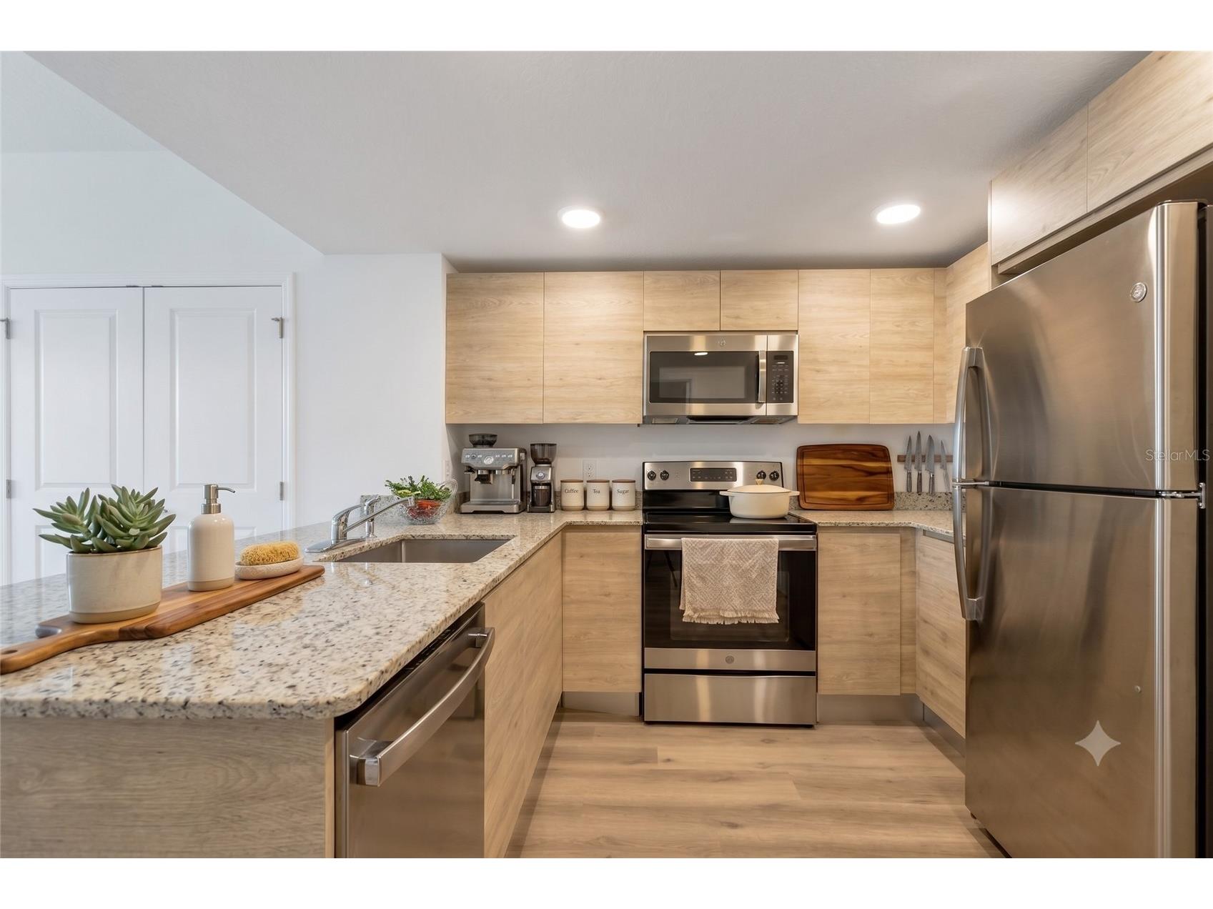 1230 Southstation Place #104 Orlando FL 32809 O6422254 image8