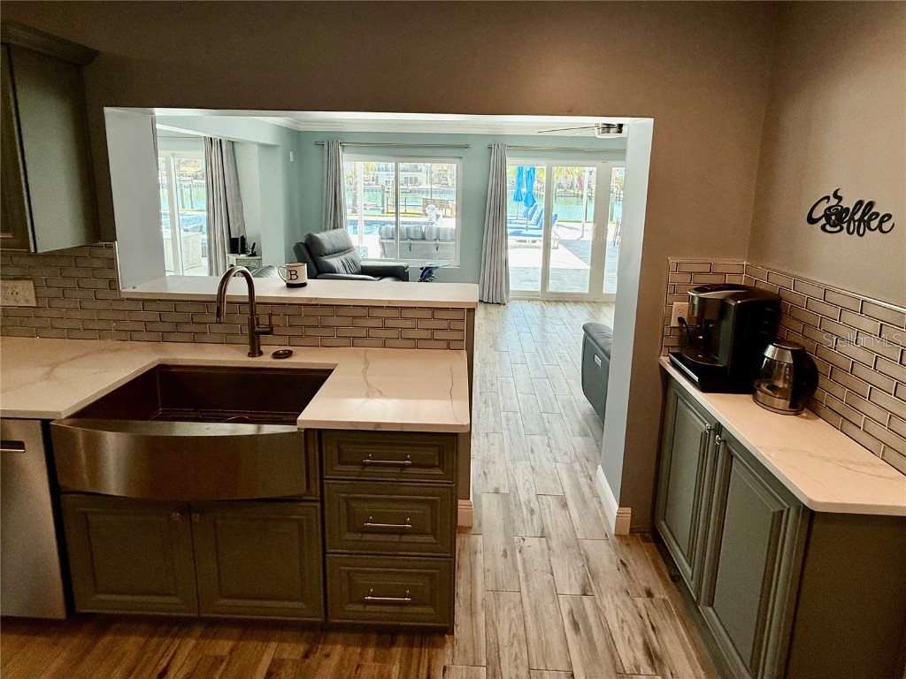 12300 4th Street E Treasure Island FL 33706 TB8390151 image29