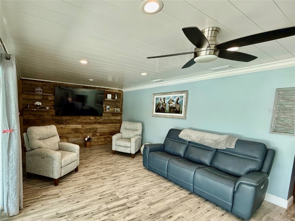 12300 4th Street E Treasure Island FL 33706 TB8390151 image33