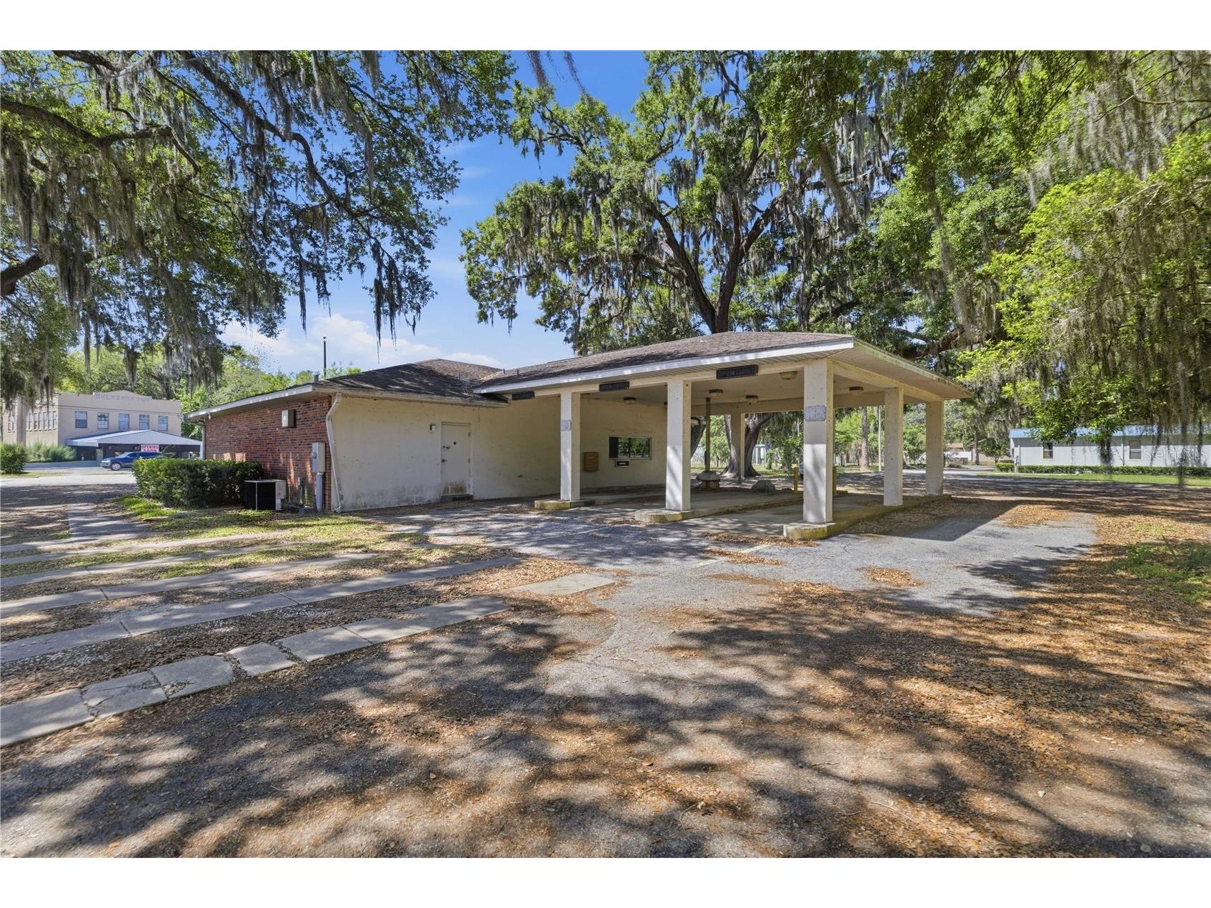 12300 SE 135th Avenue Ocklawaha FL 32179 OM723353 image9