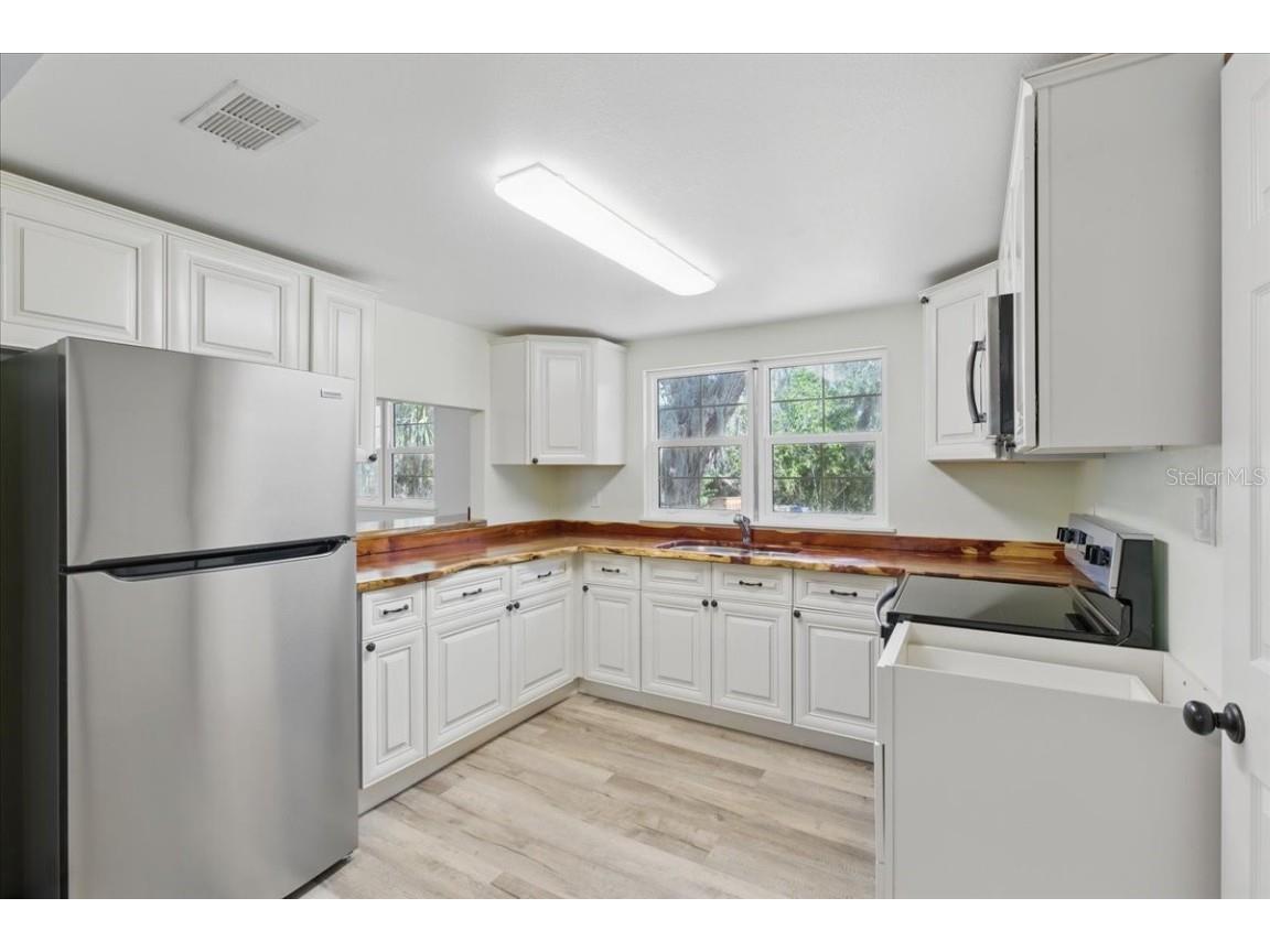 12301 Cedar Street Cedar Key FL 32625 W7875633 image12