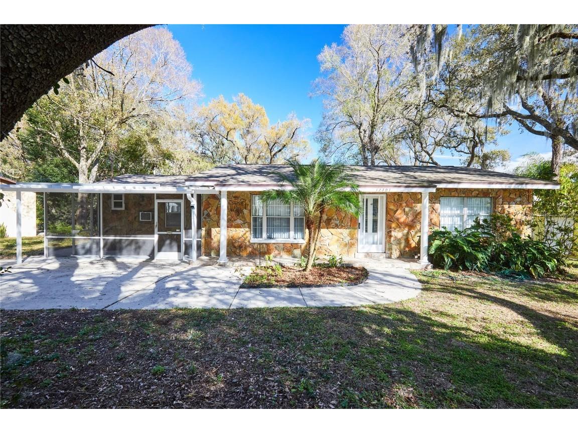 12301 N Oregon Avenue Tampa FL 33612 - MID LAKE T3505954 image1