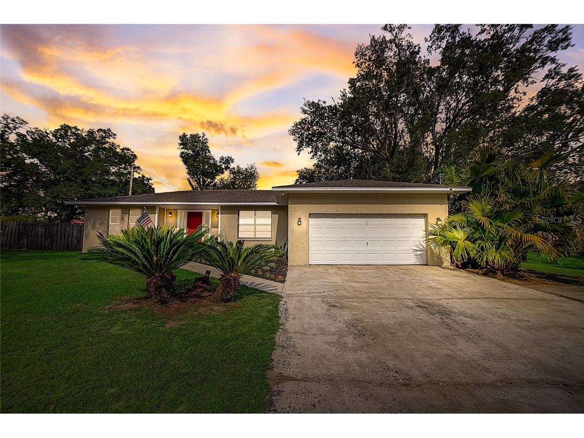 12301 Scott Drive Dade City FL 33525 T3449132 image1