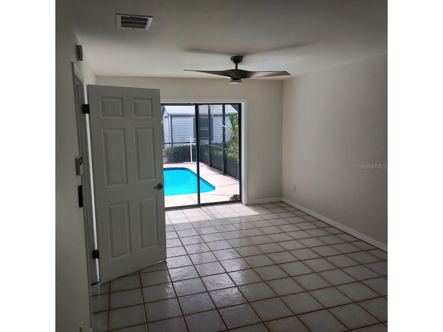 12302 N 27th Street Tampa FL 33612 TB8516938 image18