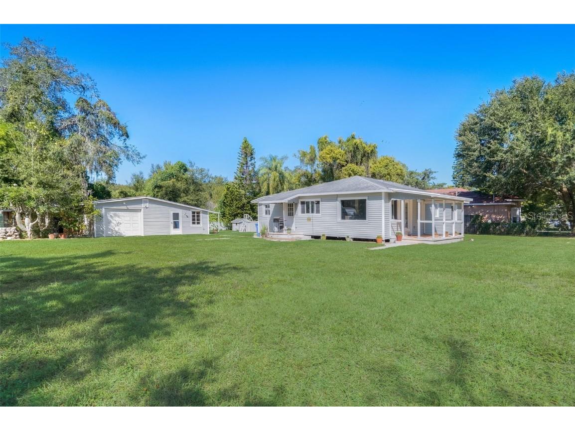 12304 N Oakleaf Avenue Tampa FL 33612 T3477207 image1