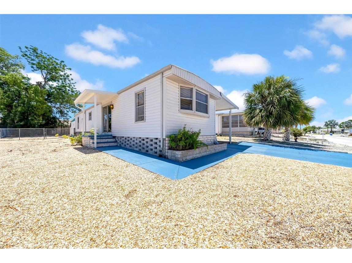 12308 Longhorn Drive Hudson FL 34667 W7876601 image1