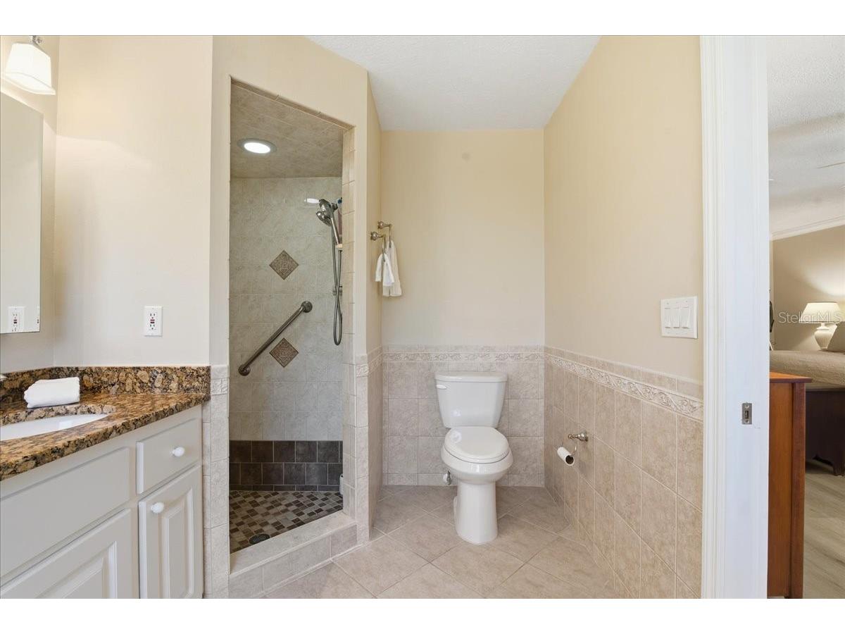 1231 Bayshore Drive Englewood FL 34223 - LEMON BAY/CANAL A4690455 image37