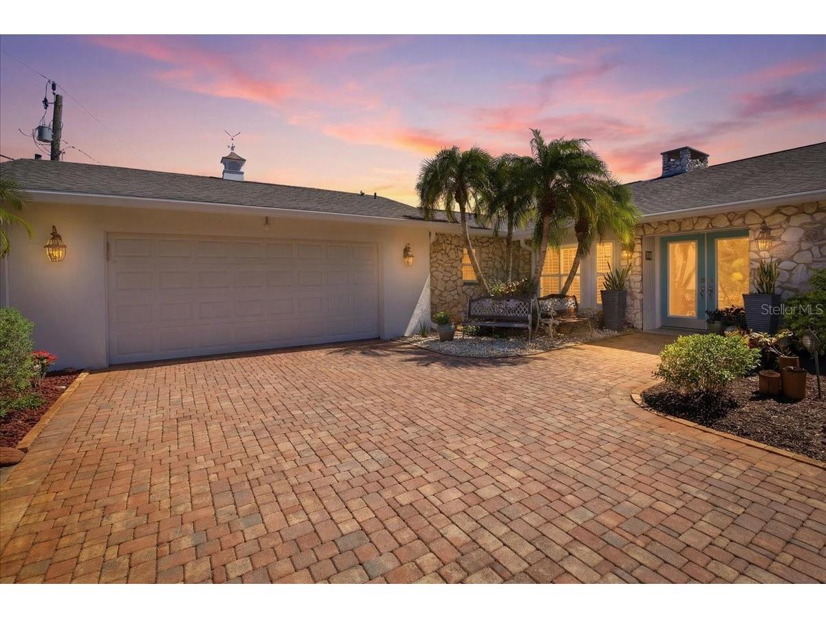 1231 Bayshore Drive Englewood FL 34223 - LEMON BAY/CANAL A4690455 image4