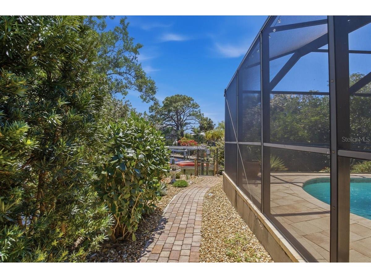 1231 Bayshore Drive Englewood FL 34223 - LEMON BAY/CANAL A4690455 image49