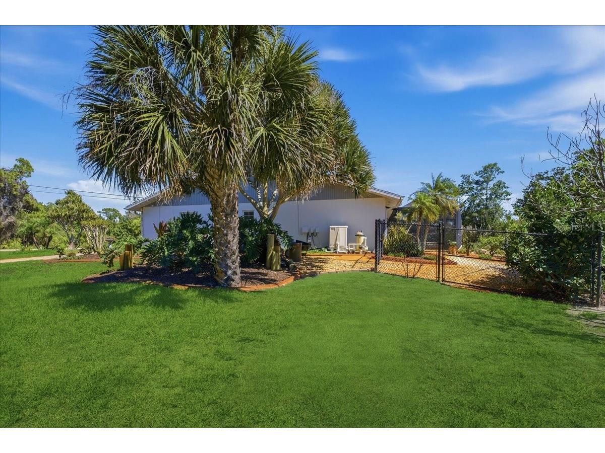 1231 Bayshore Drive Englewood FL 34223 - LEMON BAY/CANAL A4690455 image6