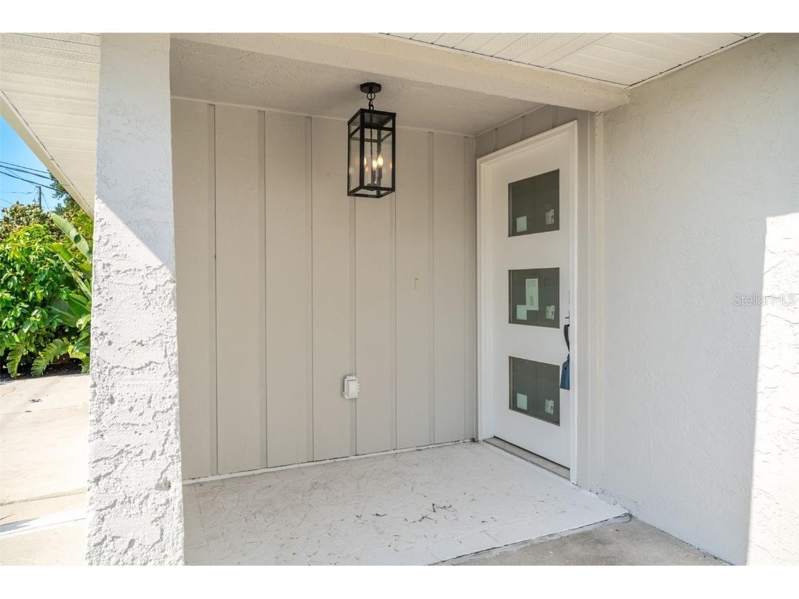 1231 Beacon Drive Port Charlotte FL 33952 C7519640 image3