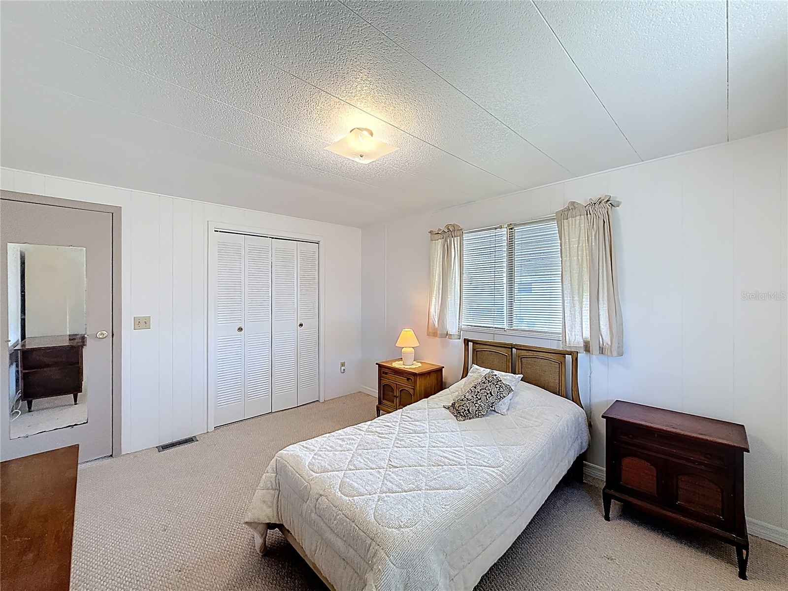 1231 Elkhart Circle Tavares FL 32778 - Lake Frances G5110520 image17