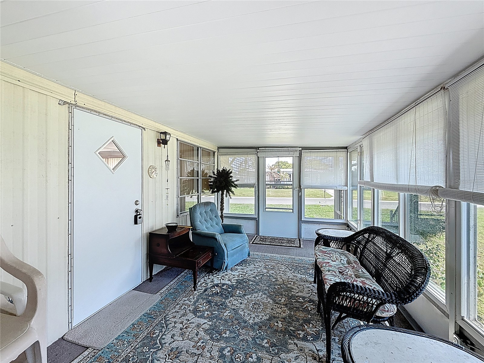 1231 Elkhart Circle Tavares FL 32778 - Lake Frances G5110520 image4