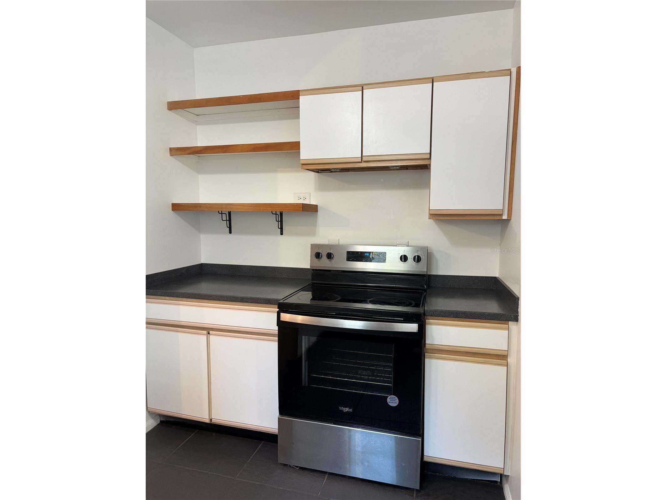 1231 Highland Street N Saint Petersburg FL 33701 TB8489598 image10