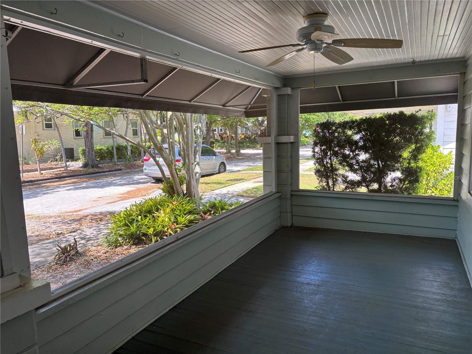 1231 Highland Street N Saint Petersburg FL 33701 TB8489598 image2
